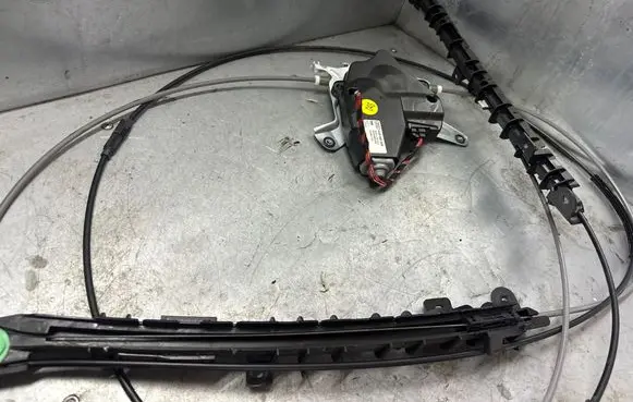 Audi A6 S6 C7 4G Curtain motor 4G9863560 933807102 992900383100