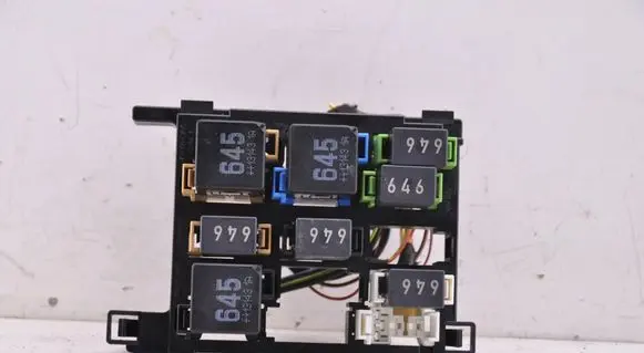 Audi Q3 8U Fuse module 7N0937503