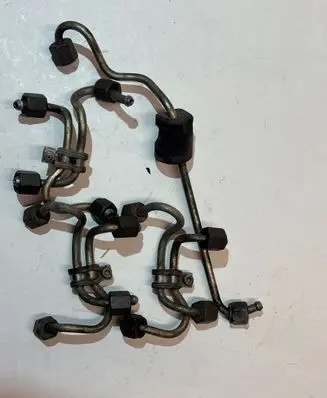 BMW 5 E60 E61 Fuel injector supply line/pipe 