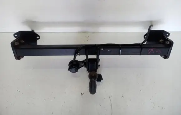 Alfa Romeo Stelvio Tow bar 17759275009