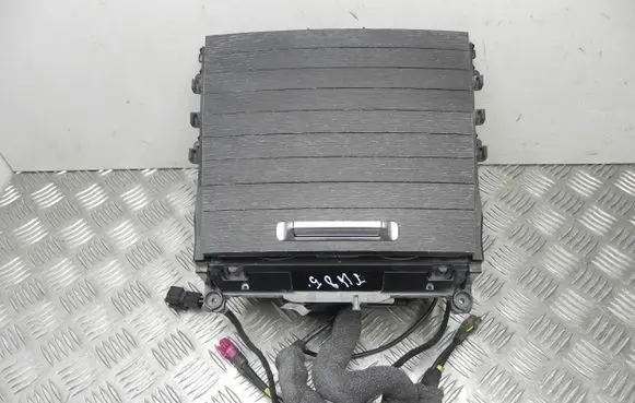 Mercedes-Benz GLE W167 Cup holder back A1678109903