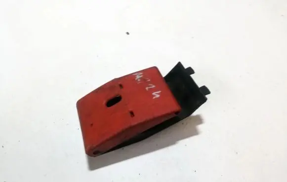 Engine bonnet (hood) release handle