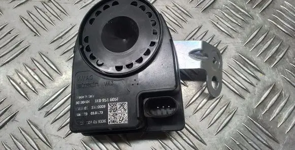 Porsche Macan (95B) Alarm system siren 1K0951605F