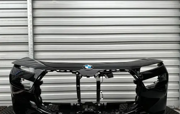 BMW 7 G70 Front bumper