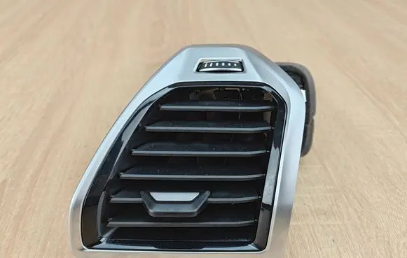 BMW 8 G16 Dashboard side air vent grill/cover trim 6805805