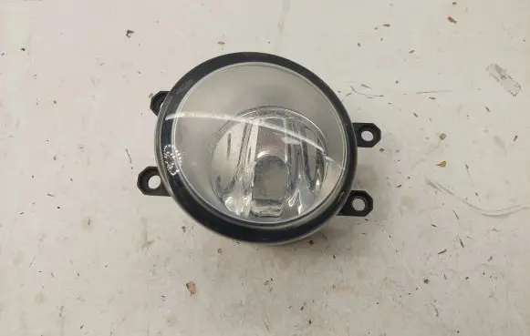 Toyota Avensis T250 Front fog light 812100D041 89210656