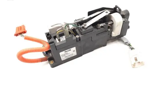 Toyota Prius (XW20) Charging relay G384047011 AEV69080