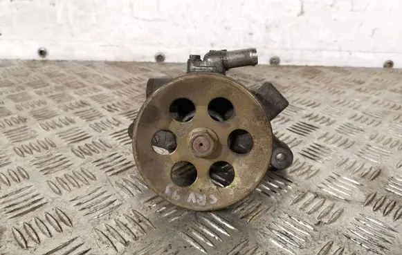 Honda CR-V Power steering pump 039595X