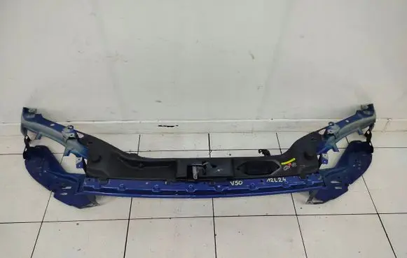 Volvo V50 Radiator support slam panel 