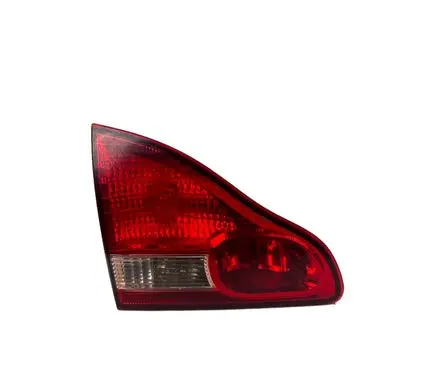 Toyota Avensis Verso Tailgate rear/tail lights