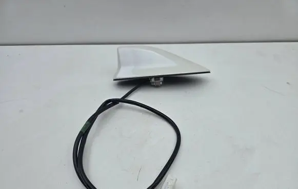 Toyota Auris E180 Aerial GPS antenna V310838C