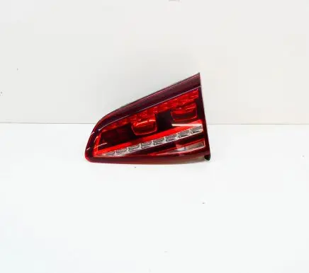 Volkswagen Golf VII Tailgate rear/tail lights 5G0945308G