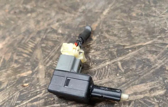 KIA Optima Brake pedal sensor switch 12BH