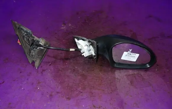 Seat Cordoba (6L) Front door electric wing mirror 