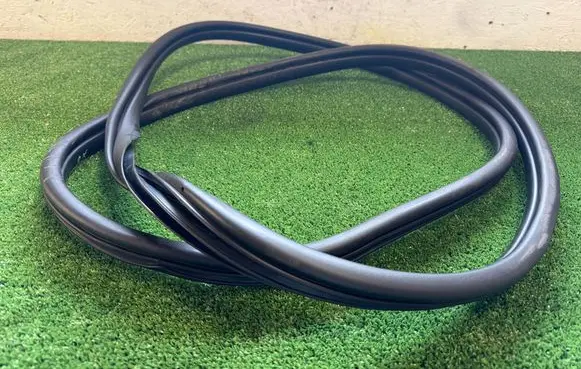 KIA Niro Front door rubber seal