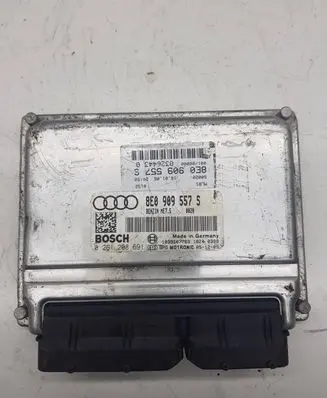Audi A4 S4 B6 8E 8H Engine control unit/module 8E0909557S 0261208691