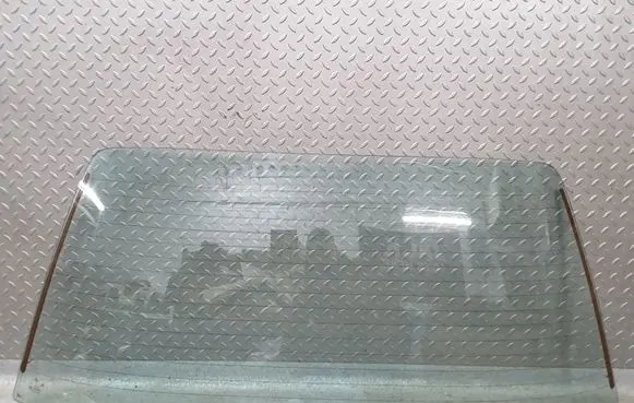 BMW 3 E30 Rear windscreen/windshield window 8106539 51318106539