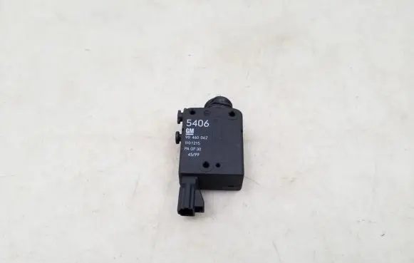 Opel Zafira A Loading door lock 90460062