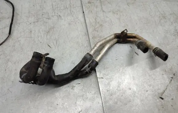 Volkswagen Touareg II Engine coolant pipe/hose 7P6122073A