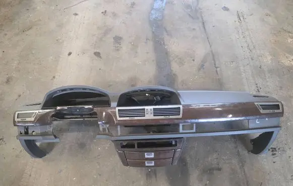 BMW 7 E65 E66 Dashboard 