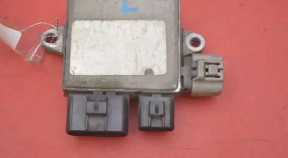 Tesla Model S Relay mounting block 82821-20280