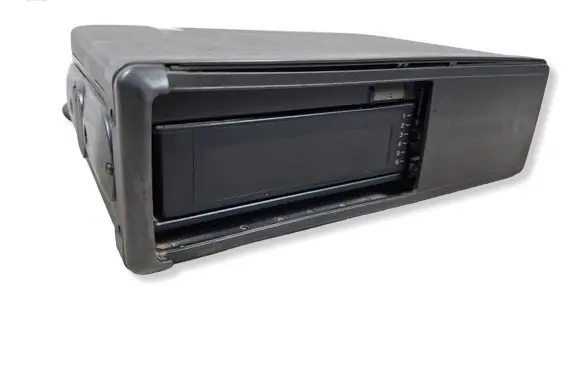 Alfa Romeo 166 CD/DVD changer 60670601 11021986 A6011021986