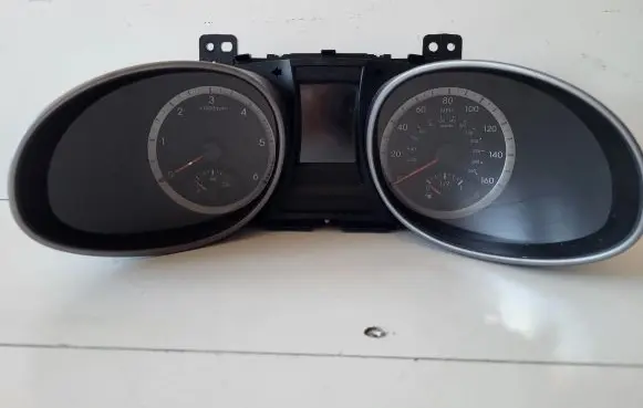 Hyundai Santa Fe Speedometer (instrument cluster) 940012W350