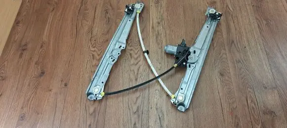 Renault Scenic IV - Grand scenic IV Front door window regulator with motor 807214665R