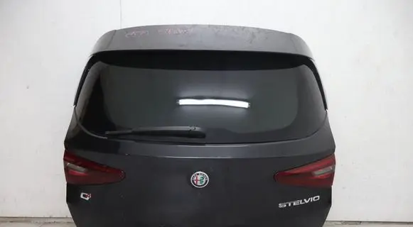 Alfa Romeo Stelvio Tailgate/trunk/boot lid