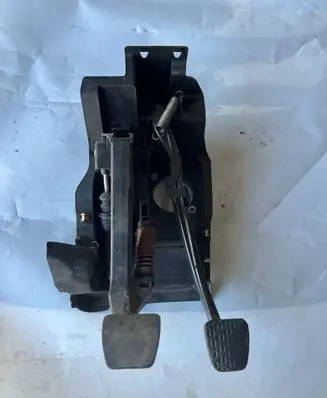 Mercedes-Benz C W203 Pedal assembly A2032904701Q02 A2036891708