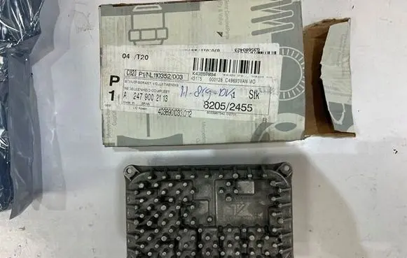 Mercedes-Benz B W247 LED ballast control module A2479002113
