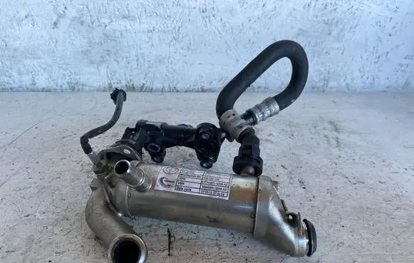 BMW X5 E70 EGR valve cooler 045384005 VPAKAH19206AE 8507334