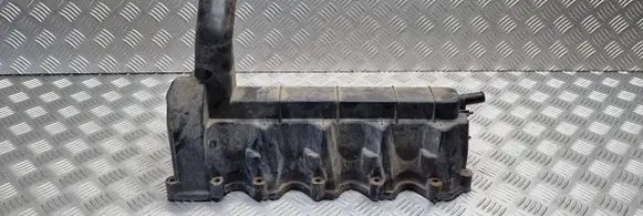 Mercedes-Benz A W168 Rocker cam cover A1660100230 125760819
