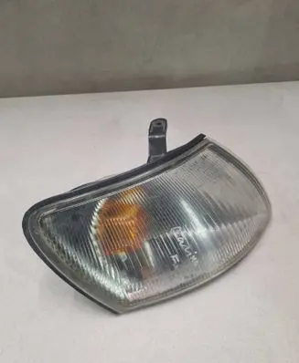 Toyota Carina T210 Front indicator light 8151005010