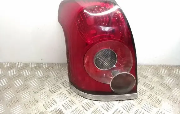Toyota Avensis T250 Rear/tail lights
