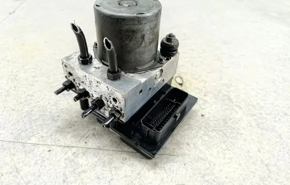Audi A6 S6 C6 4F ABS Pump 4F0614517A