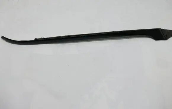 Mercedes-Benz S W126 Windshield trim 2306700022