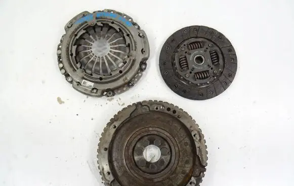 Nissan Juke I F15 Clutch set kit 302050736R