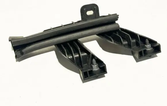 Peugeot 3008 II Front door windshield rail 9811414380 19325