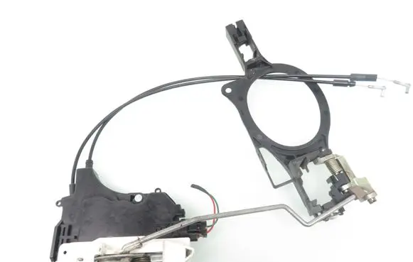 Citroen C-Crosser Front door lock 