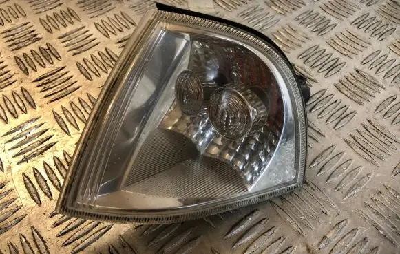 Skoda Octavia Mk1 (1U) Front indicator light YU3X13K385AB 7M9X13K816AB
