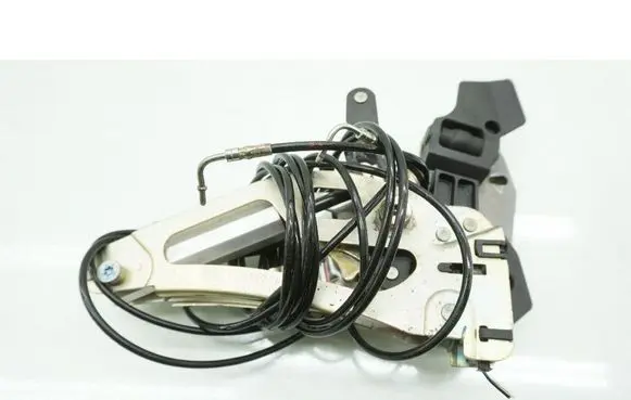 Mercedes-Benz SL R230 Holder (bracket) 2307901471