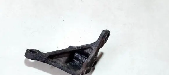Toyota Urban Cruiser (XP110) Engine mounting bracket 11x17