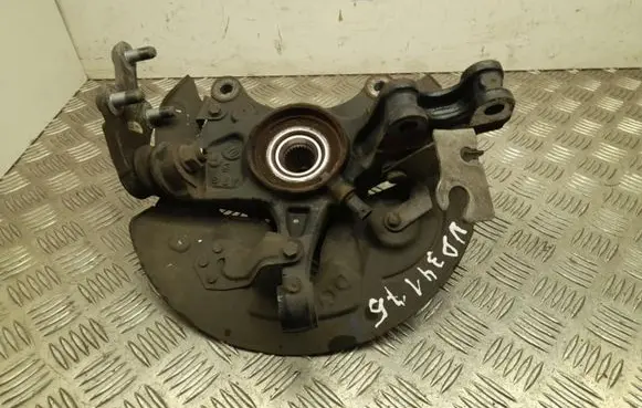 Peugeot 508 II Front wheel hub 9815183580