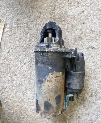 Audi A6 S6 C6 4F Starter motor