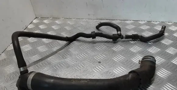 Volkswagen PASSAT B8 Engine coolant pipe/hose 5Q0122101CN