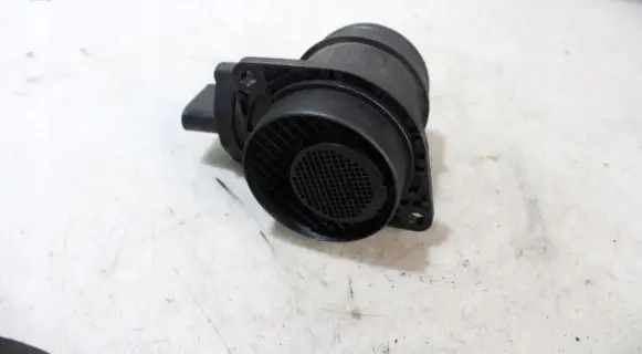 Volkswagen Golf V Mass air flow meter 0281002531
