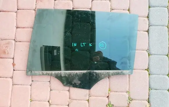 Opel Insignia A Rear windscreen/windshield window 