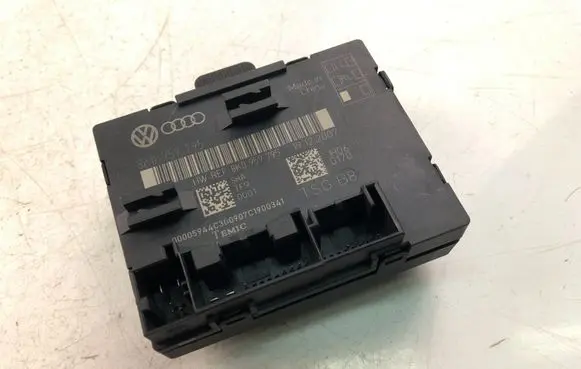 Audi A4 S4 B8 8K Door control unit/module 8K0959795