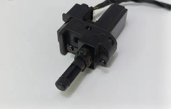 Volvo V50 Clutch pedal sensor 4M5T7C534AA